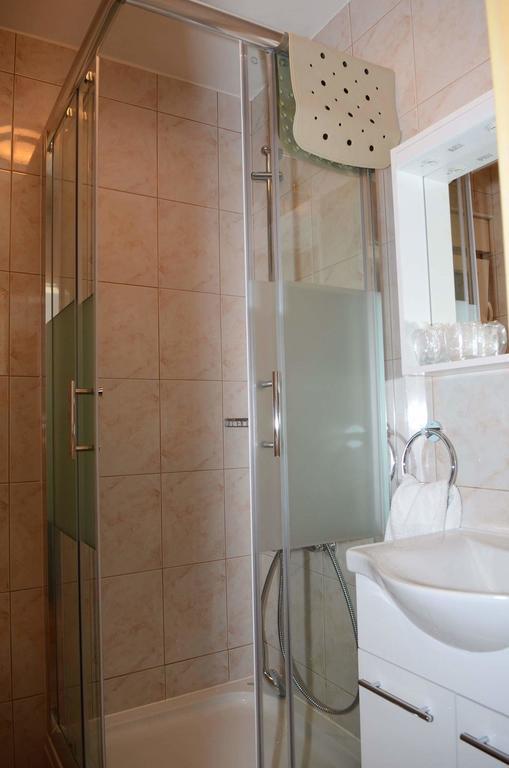 Apartments Villa Split Krapinske Toplice Kültér fotó